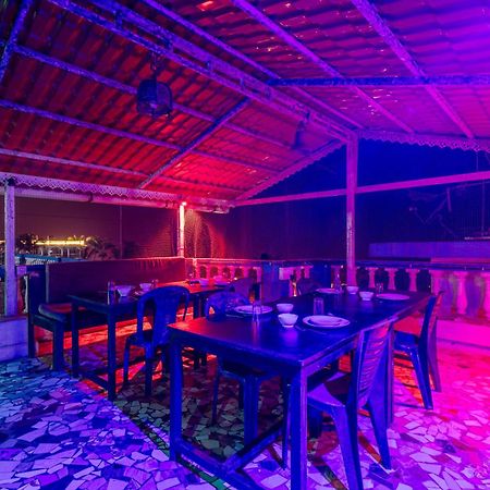 Baga Fantacia Beach Inn 卡兰古特 外观 照片