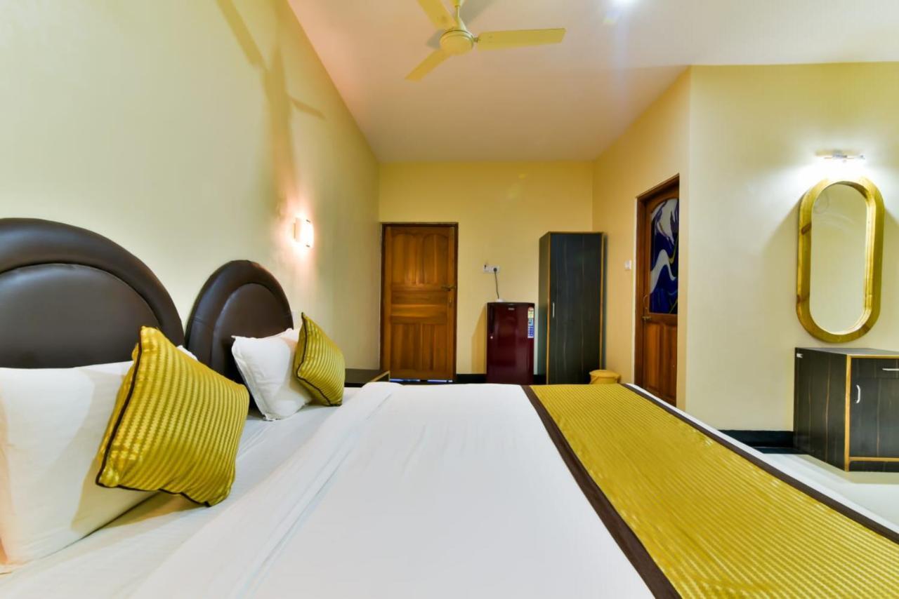 Baga Fantacia Beach Inn 卡兰古特 外观 照片
