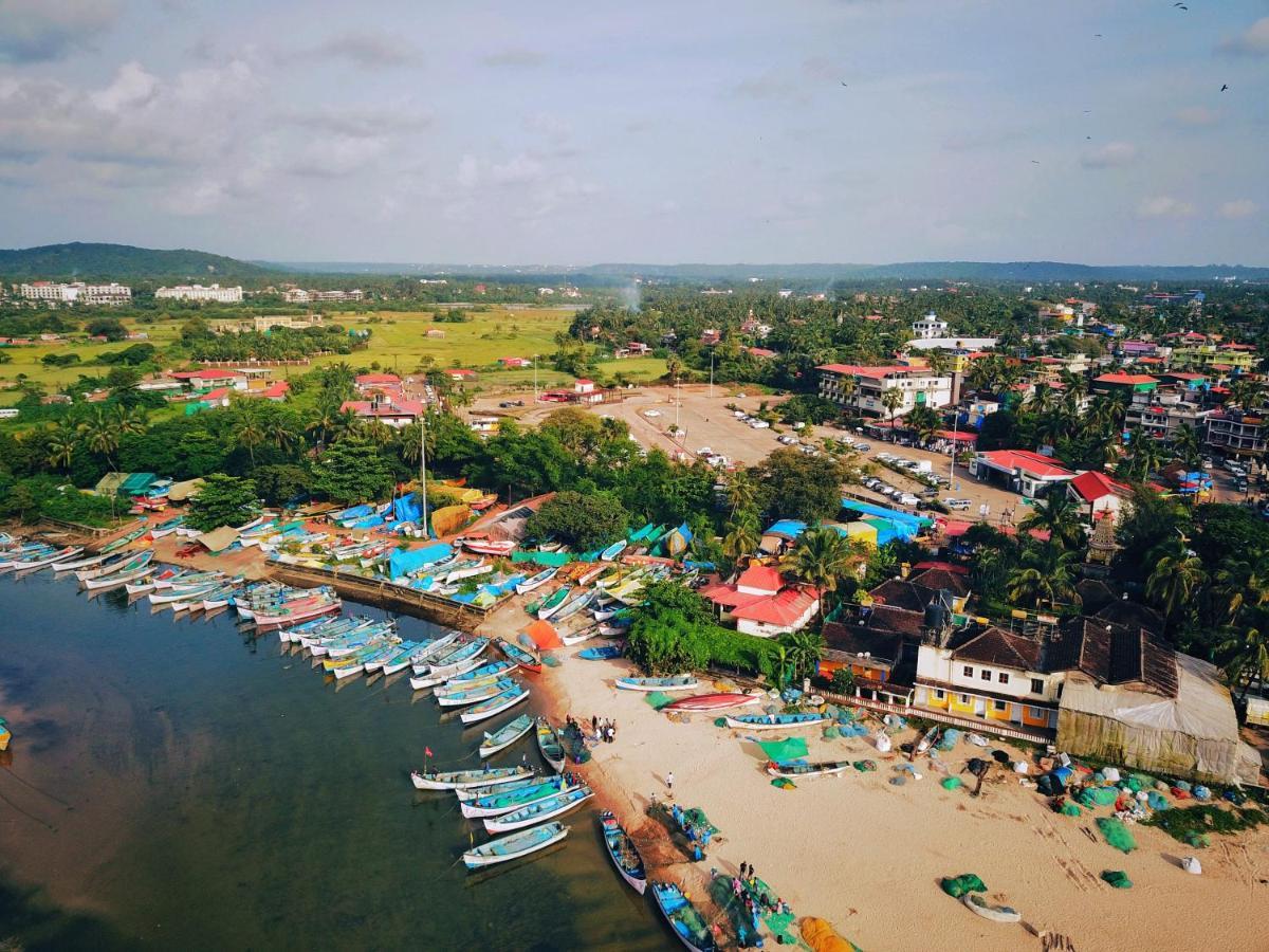Baga Fantacia Beach Inn 卡兰古特 外观 照片