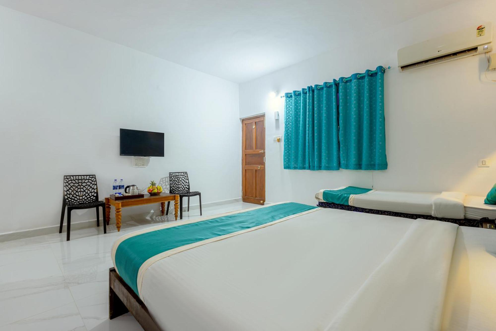 Baga Fantacia Beach Inn 卡兰古特 外观 照片