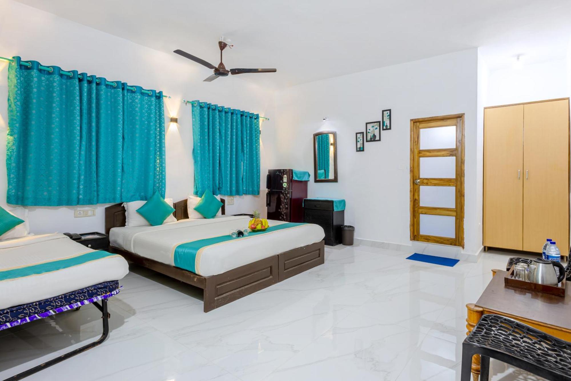 Baga Fantacia Beach Inn 卡兰古特 外观 照片
