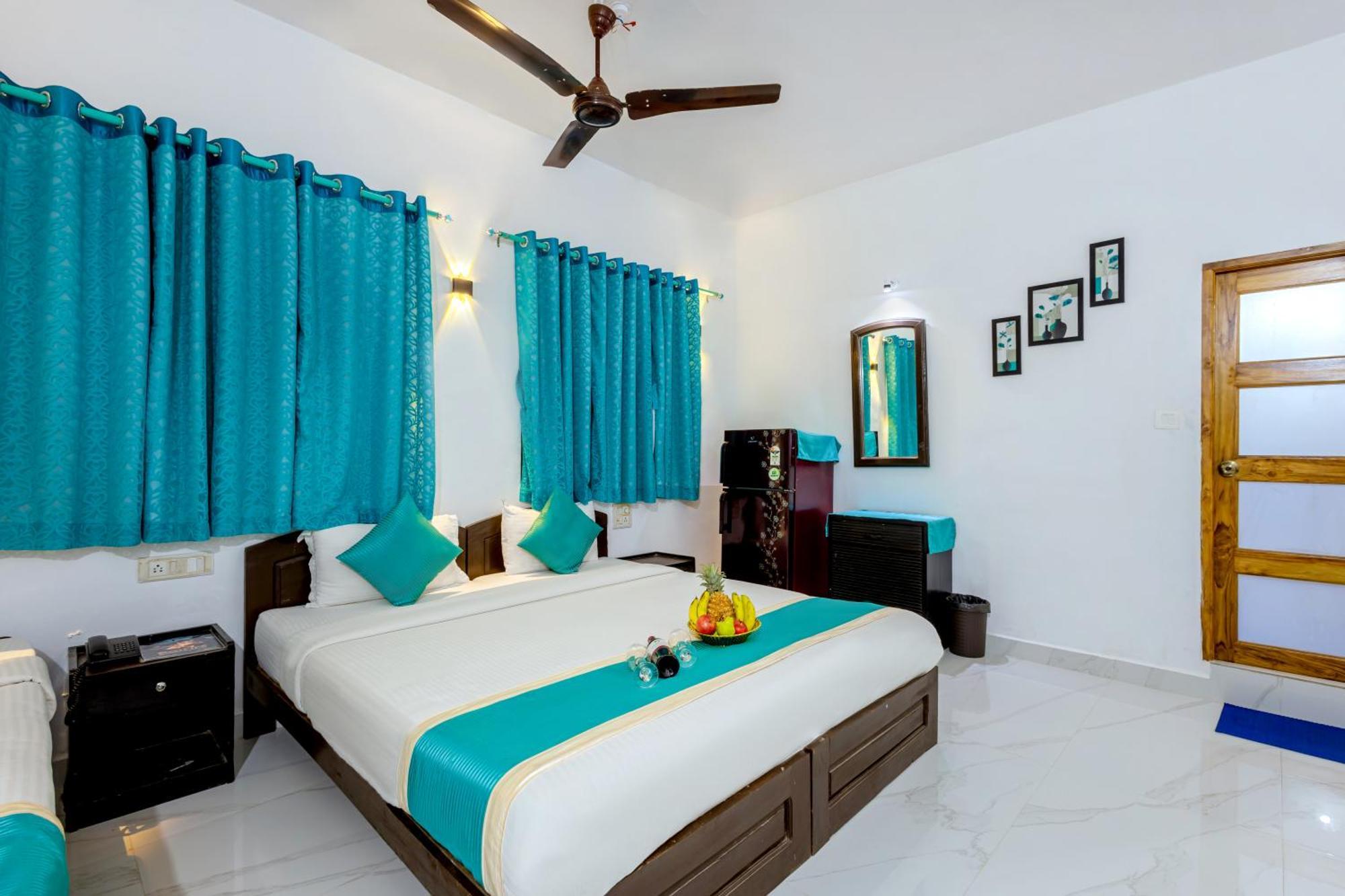 Baga Fantacia Beach Inn 卡兰古特 外观 照片