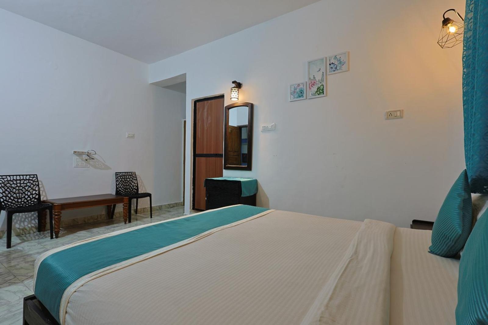 Baga Fantacia Beach Inn 卡兰古特 客房 照片